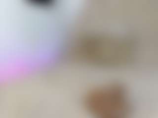 Live cam show with Nicol - Squirt on MyBangCams