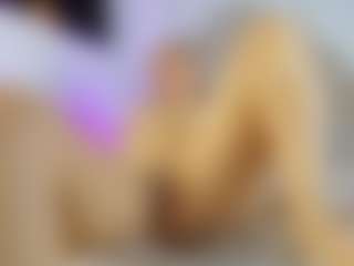 Live cam show with Nicol - Small Tits on Camsoda
