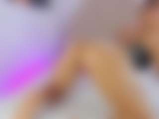Live cam show with Nicol - Natural on madthumbs