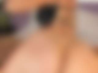 Nicol's Live Sex Cam Show