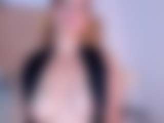 Live cam show with Nicol - Cowgirl on Camming Site