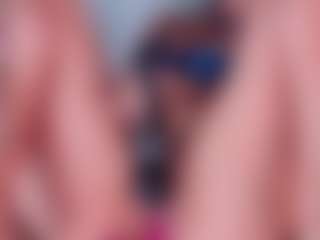 Nicol's Live Sex Cam Show