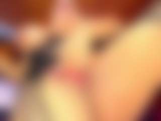 Live cam show with ASTRID - Body Massage on Camming Site