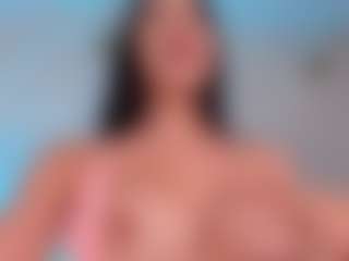 Live cam show with Maddison Taylor - Average on Sweet Sext