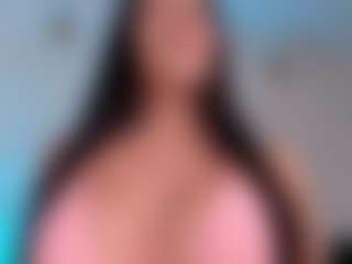 Live cam show with Maddison Taylor - Average on Uber Horny