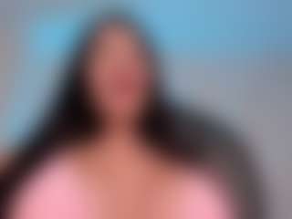 Live cam show with Maddison Taylor - Average on friskycurves.com