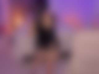 Live cam show with MelodyStone - Oil on Camiplay Live