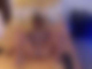 Live cam show with MissKarla - HD on Streamer API
