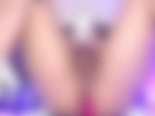 Live cam show with MissKarla - Ejaculation on WildCum