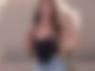 Live cam show with VeronicaBlue - Nipple Piercings on AdultVida.com
