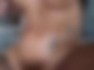 carolinespanky's Live Sex Cam Show