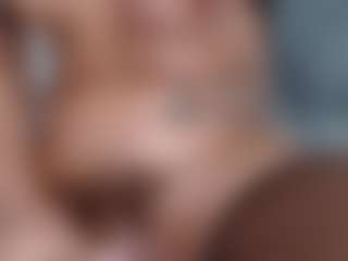 carolinespanky's Live Sex Cam Show