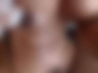 carolinespanky's Live Sex Cam Show