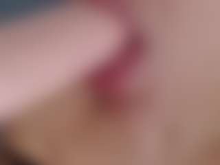 carolinespanky's Live Sex Cam Show