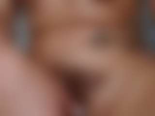 carolinespanky's Live Sex Cam Show