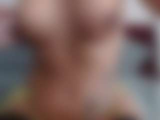 carolinespanky's Live Sex Cam Show