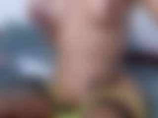 carolinespanky's Live Sex Cam Show