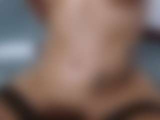 carolinespanky's Live Sex Cam Show