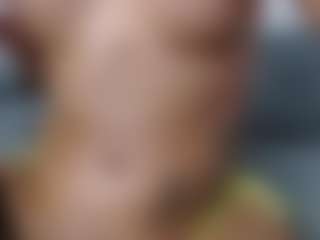 carolinespanky's Live Sex Cam Show