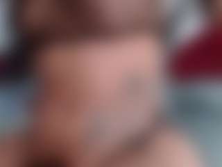 carolinespanky's Live Sex Cam Show
