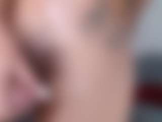 carolinespanky's Live Sex Cam Show