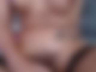 carolinespanky's Live Sex Cam Show