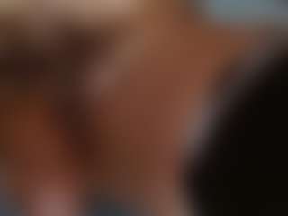 carolinespanky's Live Sex Cam Show