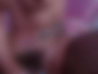 carolinespanky's Live Sex Cam Show