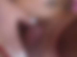 carolinespanky's Live Sex Cam Show