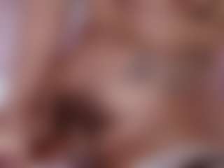 carolinespanky's Live Sex Cam Show