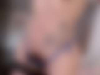 carolinespanky's Live Sex Cam Show