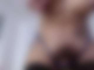 carolinespanky's Live Sex Cam Show