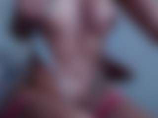 carolinespanky's Live Sex Cam Show