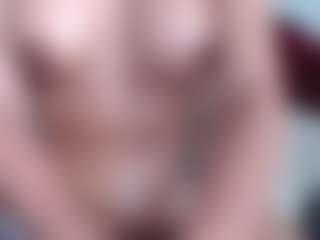 carolinespanky's Live Sex Cam Show