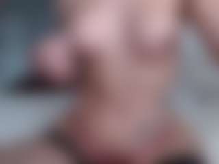 Live cam show with carolinespanky - White on luckytryst.com | colombia