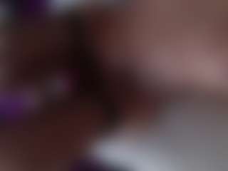 carolinespanky's Live Sex Cam Show