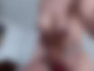 Live cam show with carolinespanky - Muscular on luckytryst.com