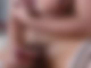 carolinespanky's Live Sex Cam Show