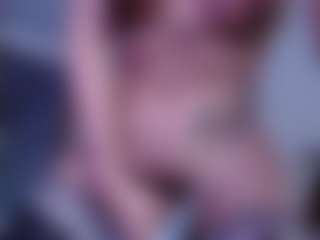 carolinespanky's Live Sex Cam Show