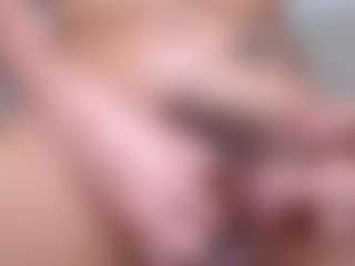 carolinespanky's Live Sex Cam Show