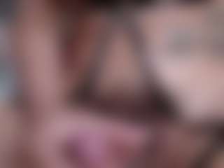 carolinespanky's Live Sex Cam Show