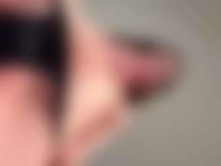 Live cam show with KirbyMasell - Blue Eyes on liverealitysex.com