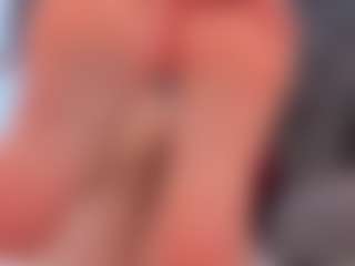 mae-lyra's Live Sex Cam Show