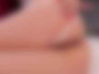mae-lyra's Live Sex Cam Show