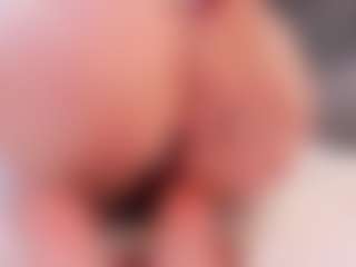 mae-lyra's Live Sex Cam Show