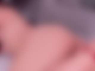 mae-lyra's Live Sex Cam Show