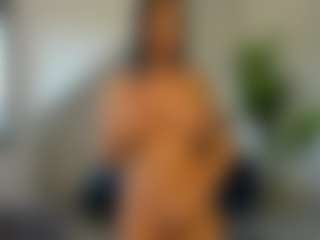 RanyaEvy's Live Sex Cam Show