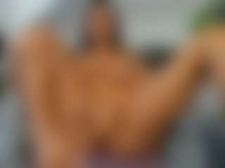 Live cam show with RanyaEvy - Amateur on CamClone