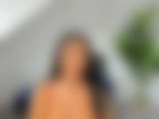 Live cam show with RanyaEvy - Strip on Milf Play