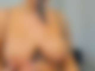 RanyaEvy's Live Sex Cam Show